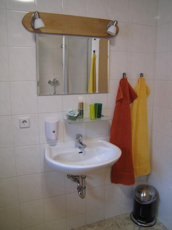Stollenklause Apartment Hormersdorf  Стая снимка