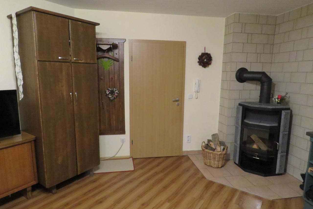 Stollenklause Apartment Hormersdorf  Екстериор снимка